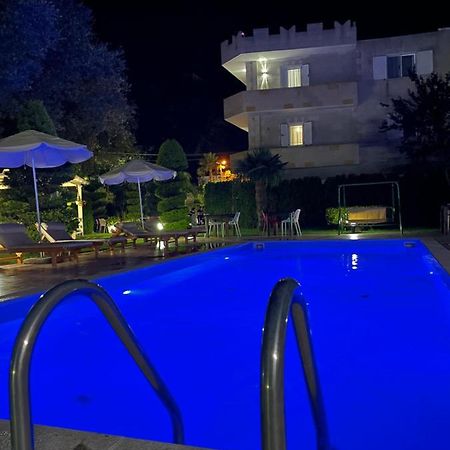 Vila Florika Hotel Borsh Buitenkant foto