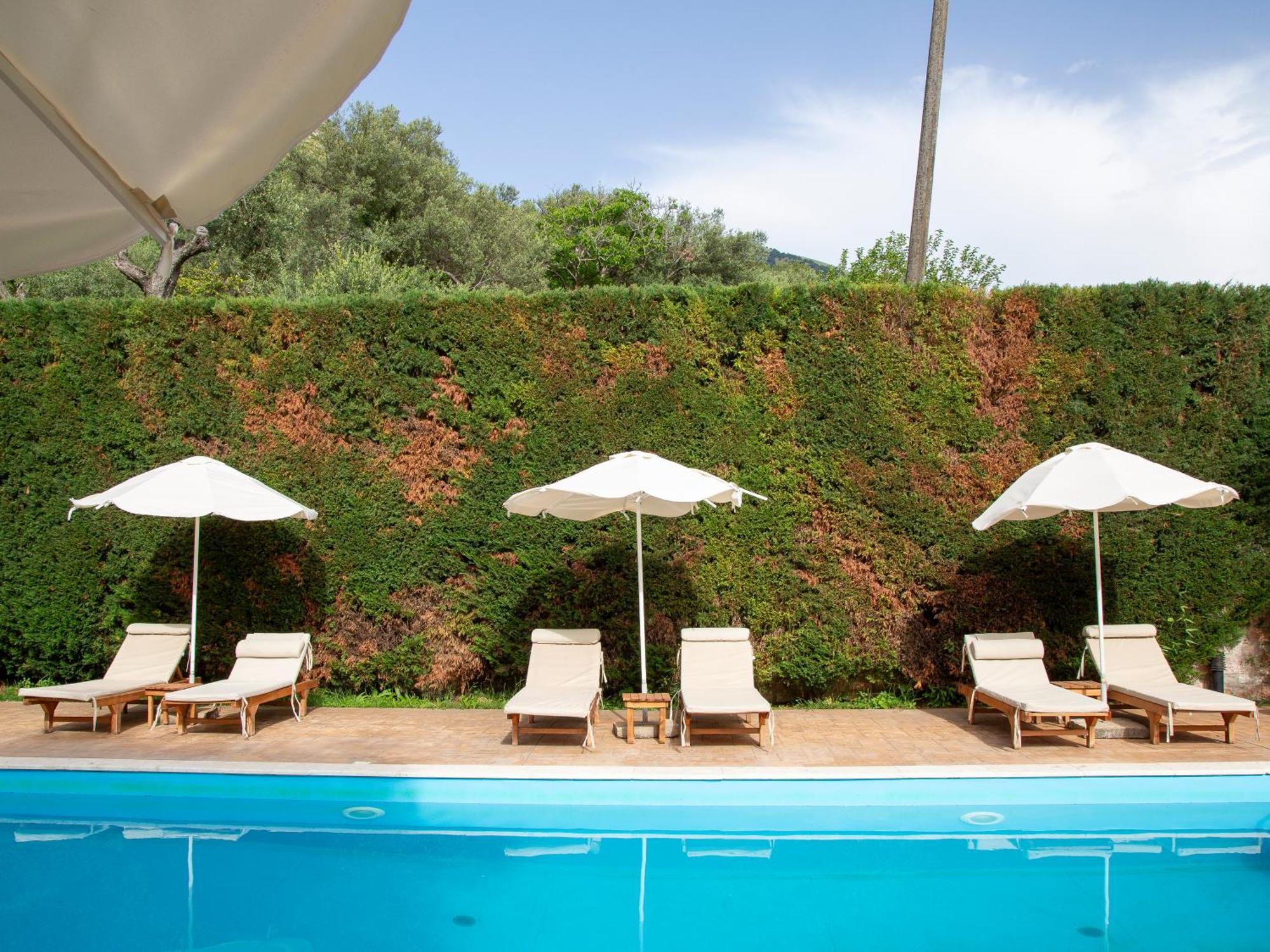 Vila Florika Hotel Borsh Buitenkant foto
