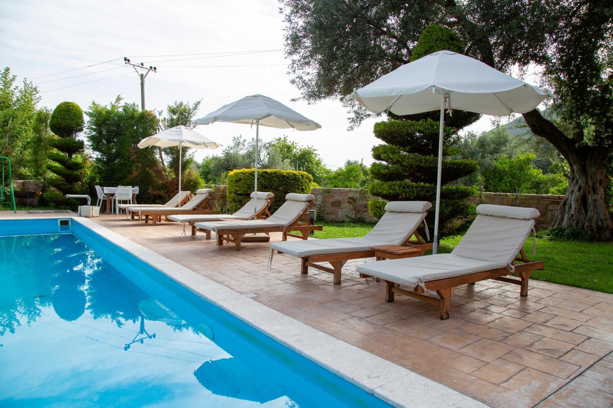 Vila Florika Hotel Borsh Buitenkant foto