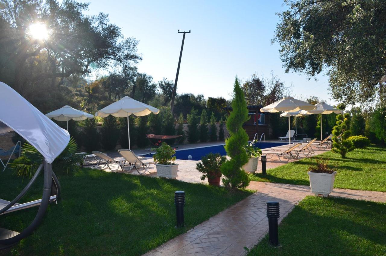 Vila Florika Hotel Borsh Buitenkant foto