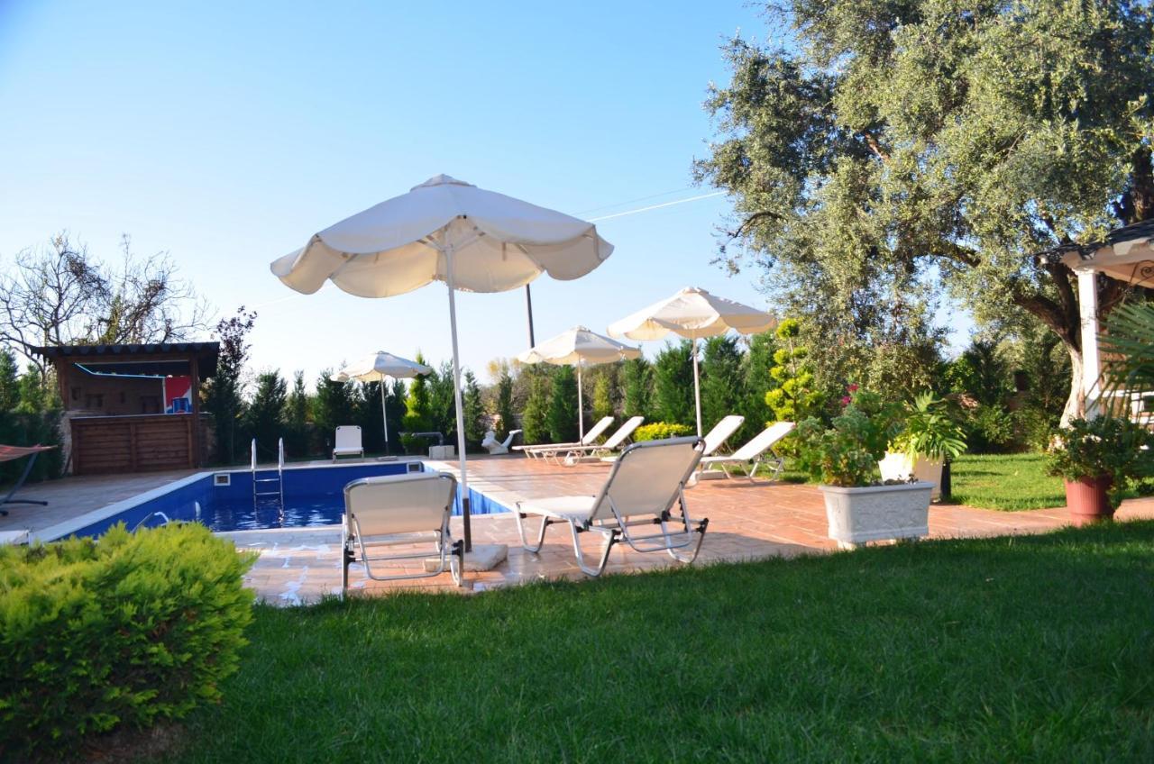 Vila Florika Hotel Borsh Buitenkant foto