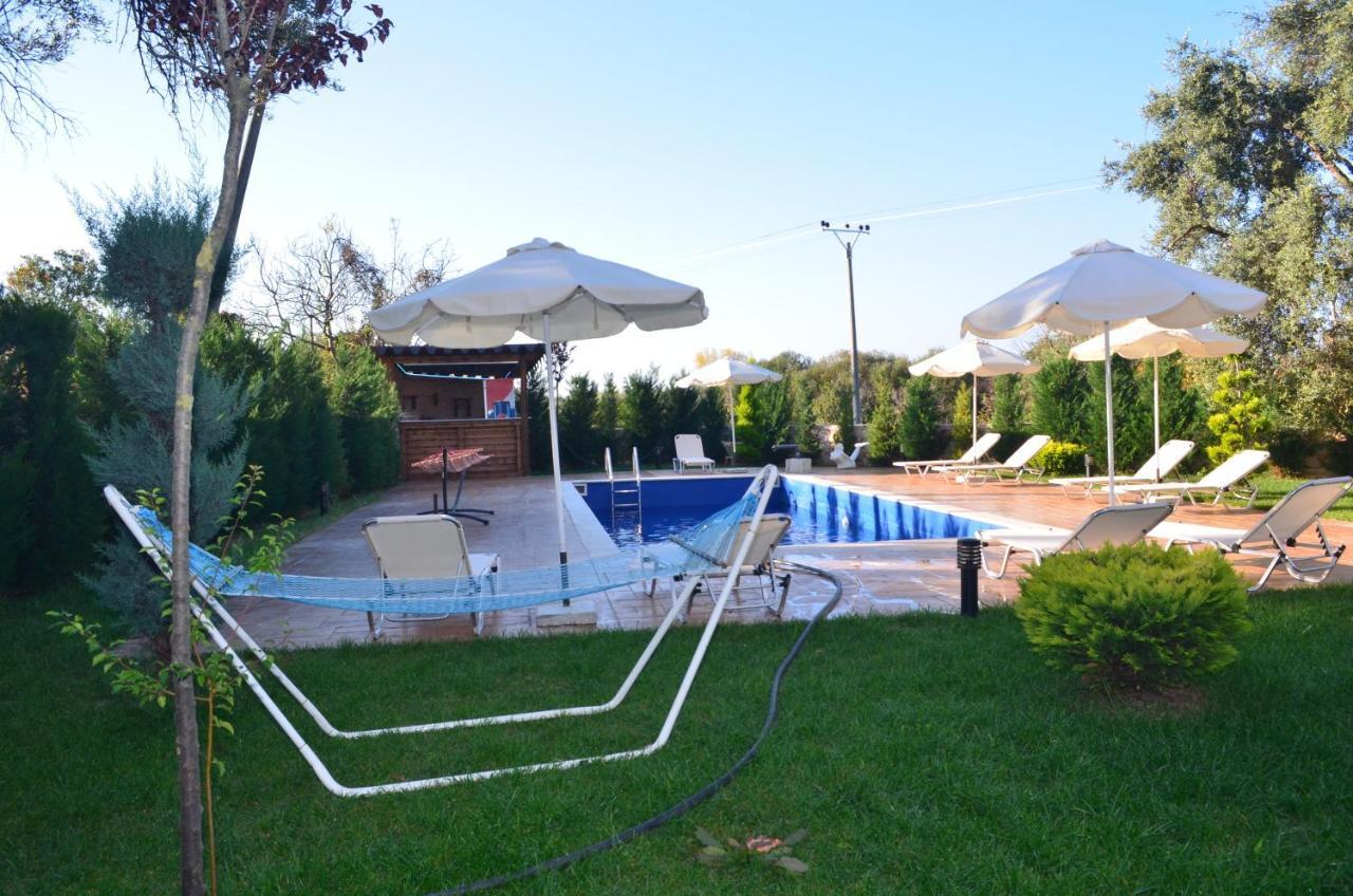 Vila Florika Hotel Borsh Buitenkant foto